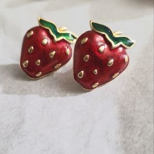 Retro strawberry earrings